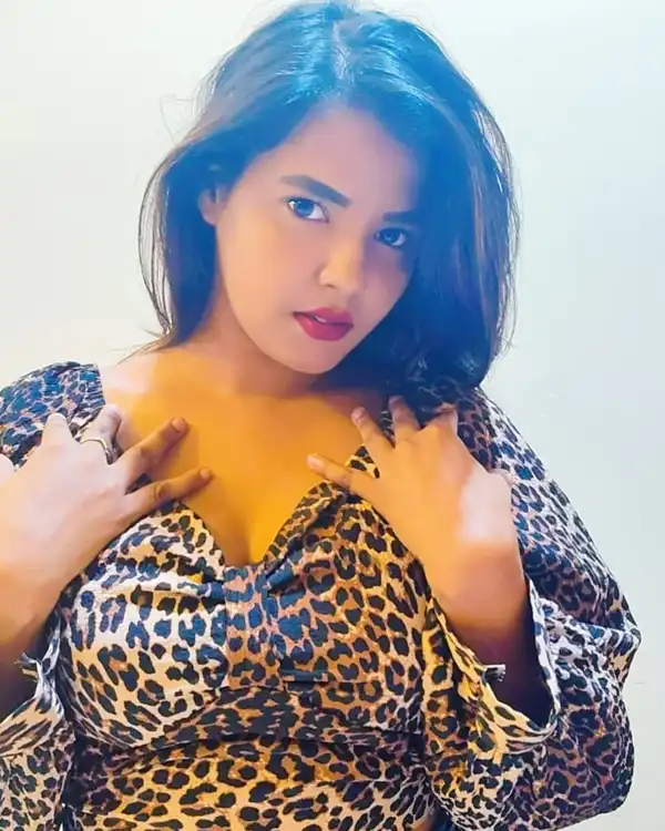 Sakshi vip call girls in Navi Mumbai